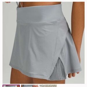 Lululemon play off the pleats mid rise skirt